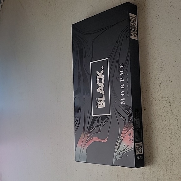 NIB Morphe x Make It Black 18-Pan Artistry Palette - Picture 2 of 5